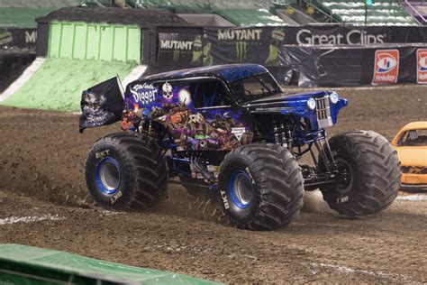 Son-uva Digger | Monster Trucks Wiki | FANDOM powered by Wikia