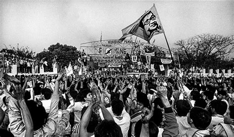 Professor revisits Philippine revolution through Pulitzer Prize-winning ...