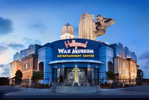 Hollywood Wax Museum Honored by Community Appearance Board