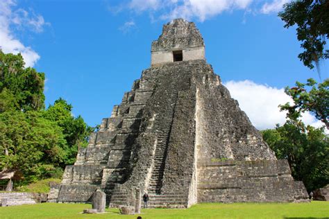 Descubre la fascinante travesía de Chichén Itzá, la majestuosa pirámide ...