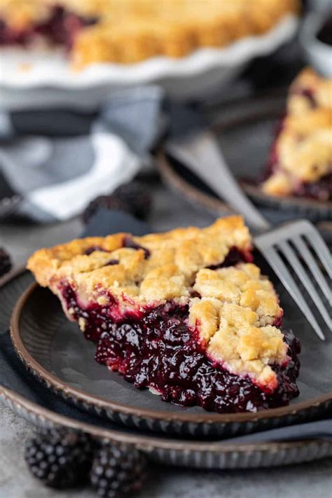 Blackberry Crumble Pie Recipe (with Frozen Blackberries)