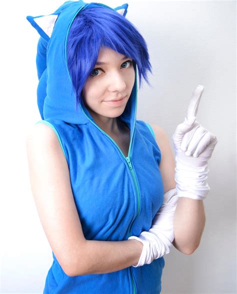 Sonic Cosplay by Opposites on DeviantArt