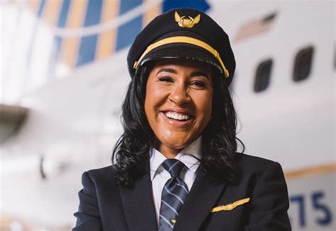 United Airlines Answers Pilot Shortage by Training Diverse Class of ...