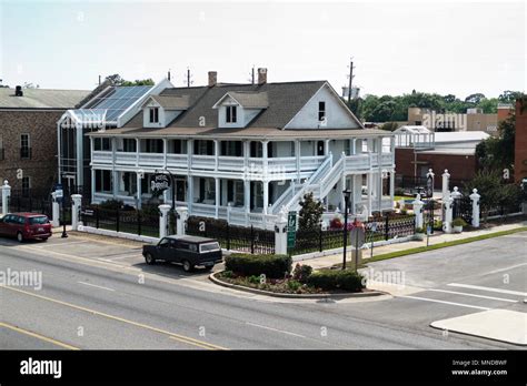 The historic Hotel Magnolia in downtown Foley, Alabama, USA Stock Photo ...