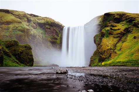 Legendary Iceland: The gold behind the waterfall • Report ...