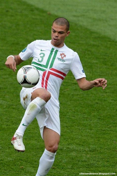 Pepe Portuguese Brave Central Defender Euro 2012 Portugal National Team ...