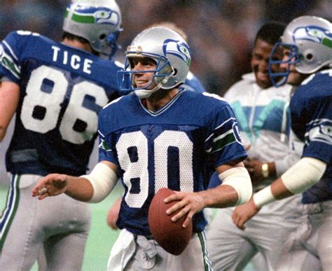 Hall of Famer Steve Largent enjoys Seahawks’ appreciation, and a little ...