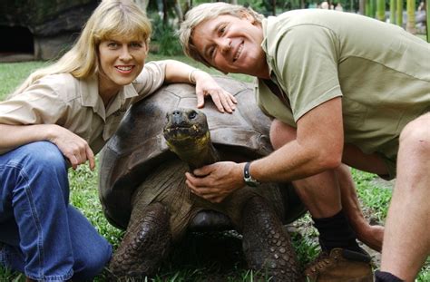 ‘Crocodile Hunter’ Steve Irwin killed by stingray