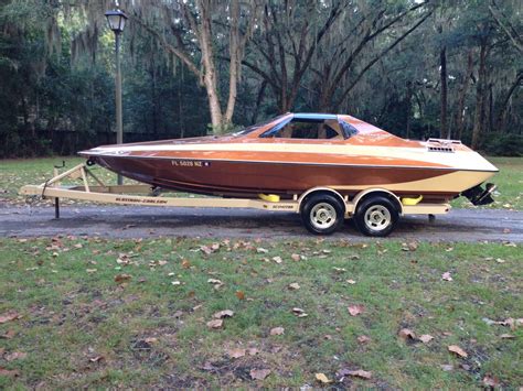 Glastron-Carlson CXT-23 1982 for sale for $10,000 - Boats-from-USA.com