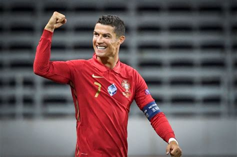 Cristiano Ronaldo scores 100th goal for Portugal | Daily Sabah