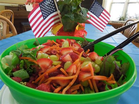 Lovely Lunch Ladies Recipe Blog: Labor Day Picnic Food