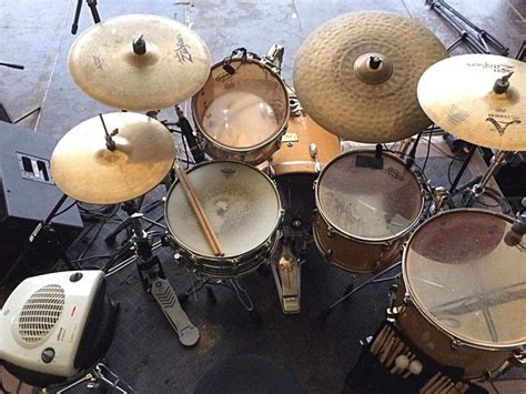 Pin by Roland Bennett on Cool and Amazing Drum Kits | Drums studio ...