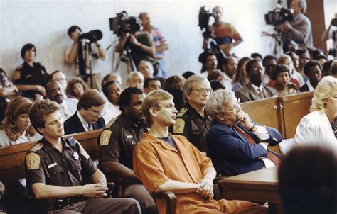 Dahmer killer Scarver said the serial killer taunted inmates with food