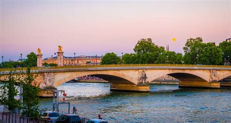 "Pont Des Invalides" Images – Browse 149 Stock Photos, Vectors, and ...