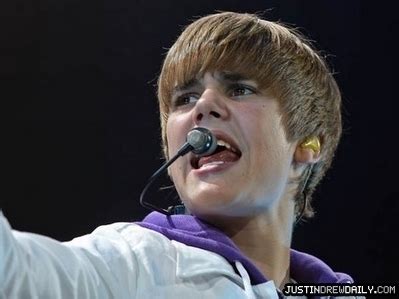 Tours > My World Tour (2010) > June 2010 > Wells Fargo Arena, Des ...