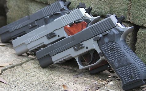 Lipsey's Guns - Sig Sauer P220 10MM Semi-Auto Pistols