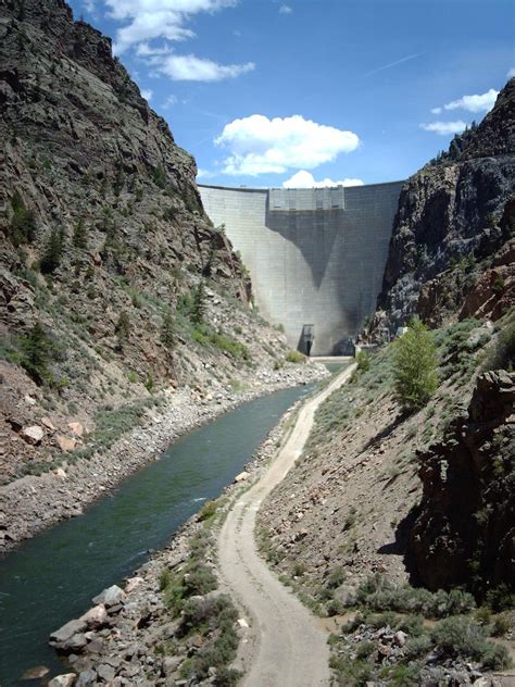 Morrow Point Dam (Montrose County, 1968) | Structurae