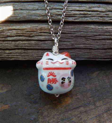 Lucky Cat Charm Necklace Maneki-neko Necklace Happy Cat