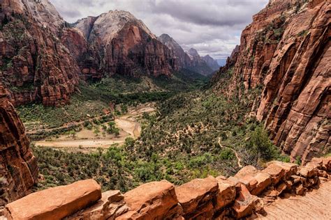 Zion National Park, Springdale, Utah [2048x1367] Photo by mrrobo /u ...