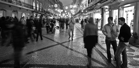 Best Ways to Enjoy Lisbon's Nightlife - Discover Walks Blog