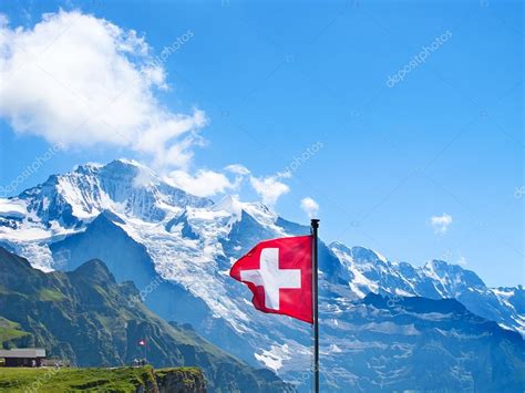 Jungfrau Mountain Switzerland Wallpaper