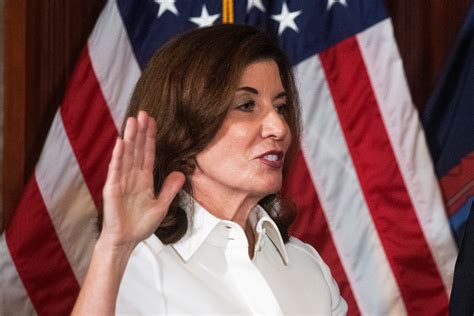 Kathy Hochul sworn in as New York's first woman governor | Inquirer News