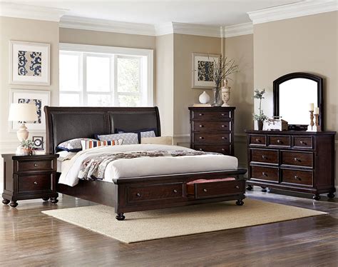 Chester 6-Piece King Bedroom Set - Cherry | Leon's