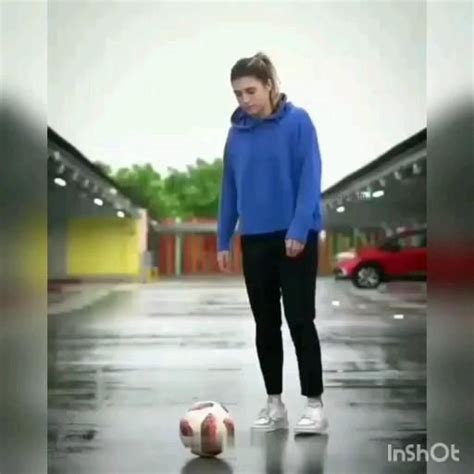 Amazing football skills by a girl – Artofit