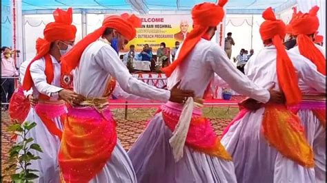 Traditional Folk Dances of Jammu & Kashmir - Kashmiri Music