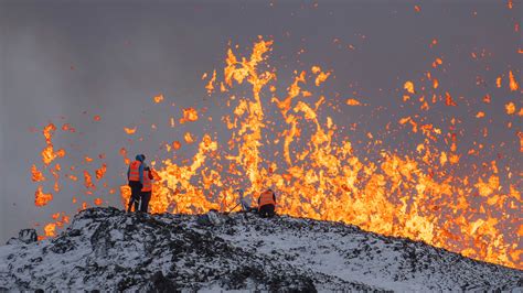 Iceland volcano eruption in 'state of equilibrium' as scientists assess ...