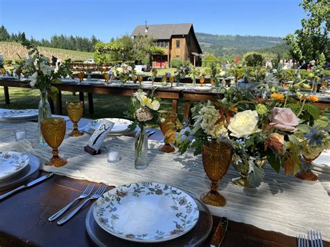 Oregon wine country weddings offer the perfect pairing for these ...