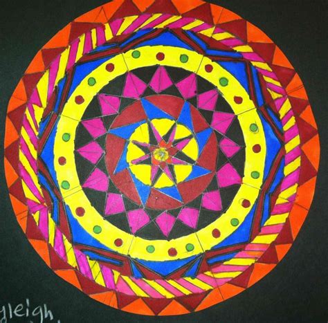 Radial Symmetry | Radial design, Symmetry, Art