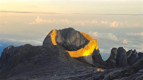 Mountain Guide Shares Photo Of 'Golden Halo' At Mount Kinabalu Peak