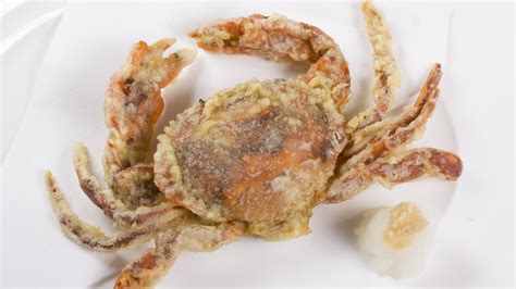 Can You Really Eat A Whole Soft-Shell Crab, Shell And All?