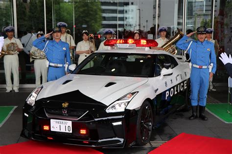 Nissan GT-R Becomes Japan's Most Awesome Police Car: Godzilla the Cop ...