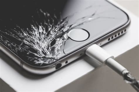 Affordable iPhone Screen Repair Options | Cost, Time Involved, Warranty