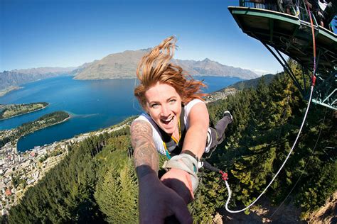 13 Reasons Why You Must Visit Lake Wakatipu - Staysouth