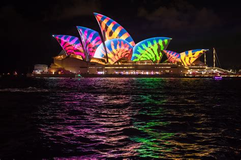 The Sydney Opera House Comes to Life (Literally) With Vivid Sydney ...