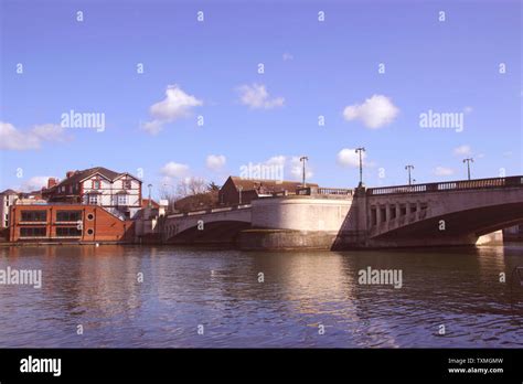 Caversham Bridge Reading Berkshire Stock Photo - Alamy