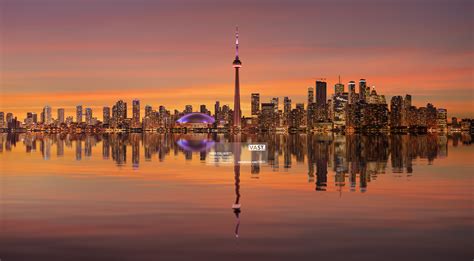 High Resolution Photos of the Toronto Skyline - VAST