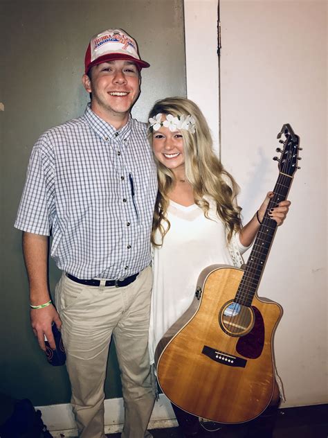 Forrest Gump and Jenny Costume | Forrest gump, Jenny, Costumes