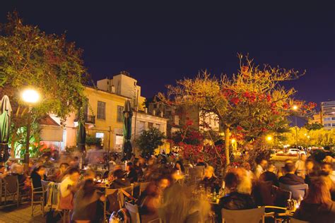 Book online: Athens Nightlife Tour | Discover Greece