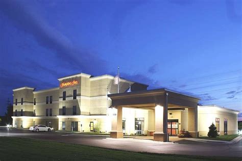 HAMPTON INN FAIRMONT - Updated 2023 Prices & Hotel Reviews (MN)