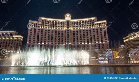 Bellagio Resort Water Fountain Show at Night Editorial Photo - Image of ...