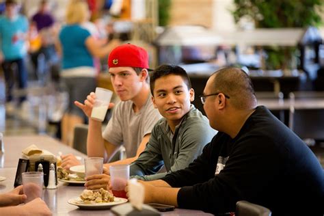 cafeteria-students-eating - Clarke University - Clarke University