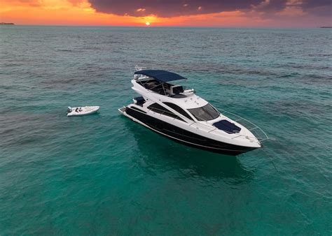 2016 Sunseeker Manhattan 55 Motor Yacht for sale - YachtWorld