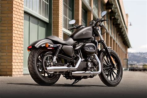 Harley Davidson Sportster Iron 883 Review - Pros, Cons, Specs & Ratings