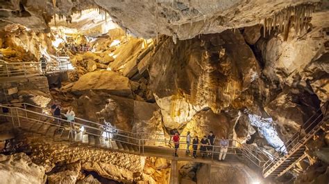 Jenolan Caves, Blue Mountains - Guided tours, accommodation & bushwalks ...