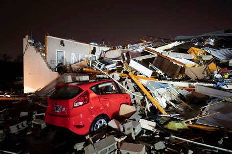 6 killed, 23 hurt in Tennessee as apparent tornado touches down north ...