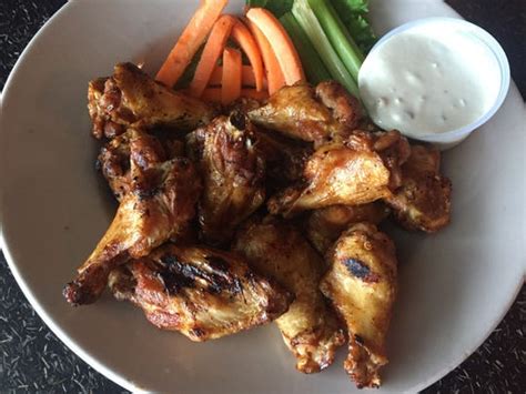 Ale Emporium bringing its 'best wings' to Greenwood